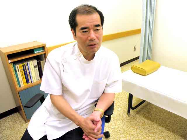 里村 俊彰 院長