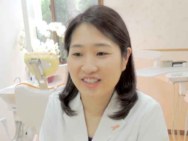 岸 綾香 院長