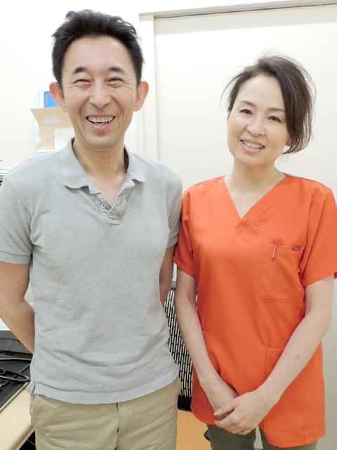 百々 秀心 院長 ＆ 絹子 事務長