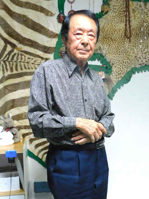 山崎 晴義 院長