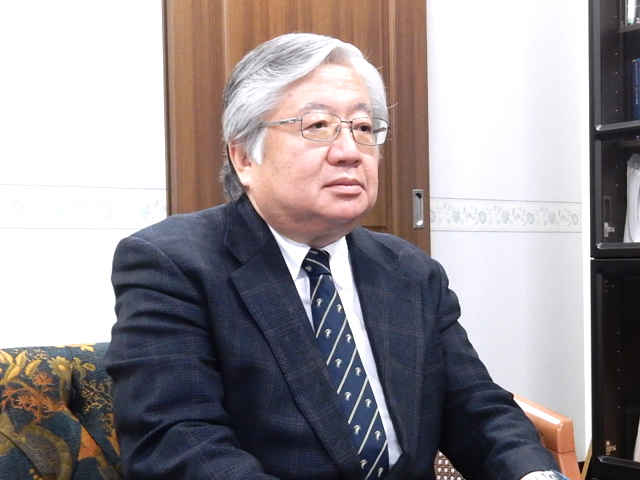 山田 和夫 院長