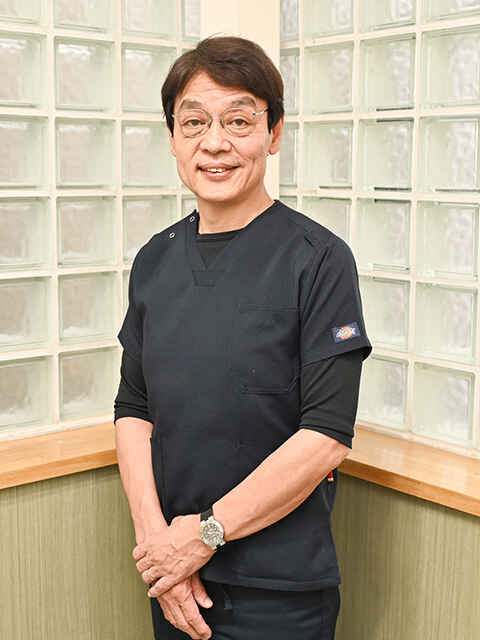 亀山 康彦 院長