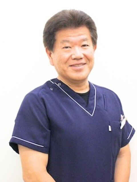 井上 薫 院長