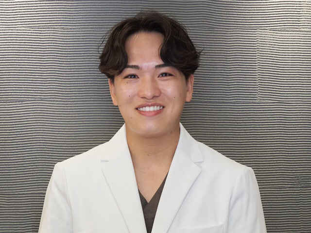 岩崎 慧 院長